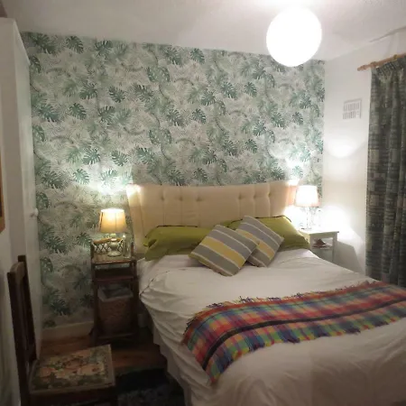 Kilcullen Home Stay *